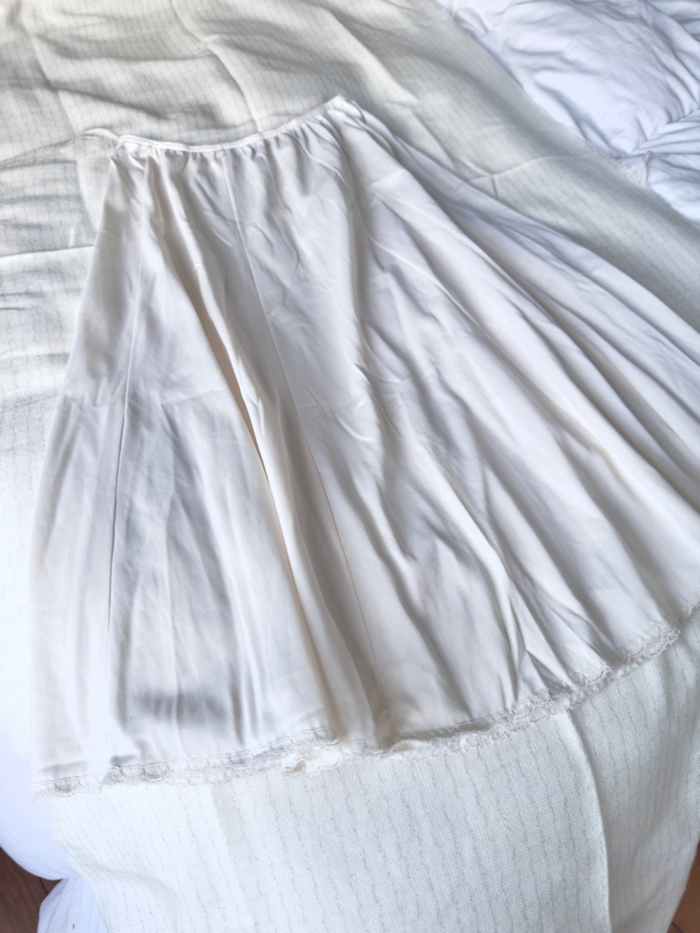 Sears Vintage Lace Trim A-Line Slip Skirt - Picture 4 of 7
